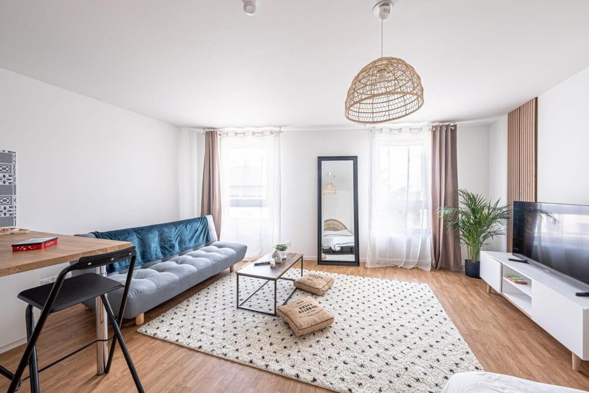 Studio Disneyland En 10 Min Paris 30 Min 몽테브랭 외부 사진